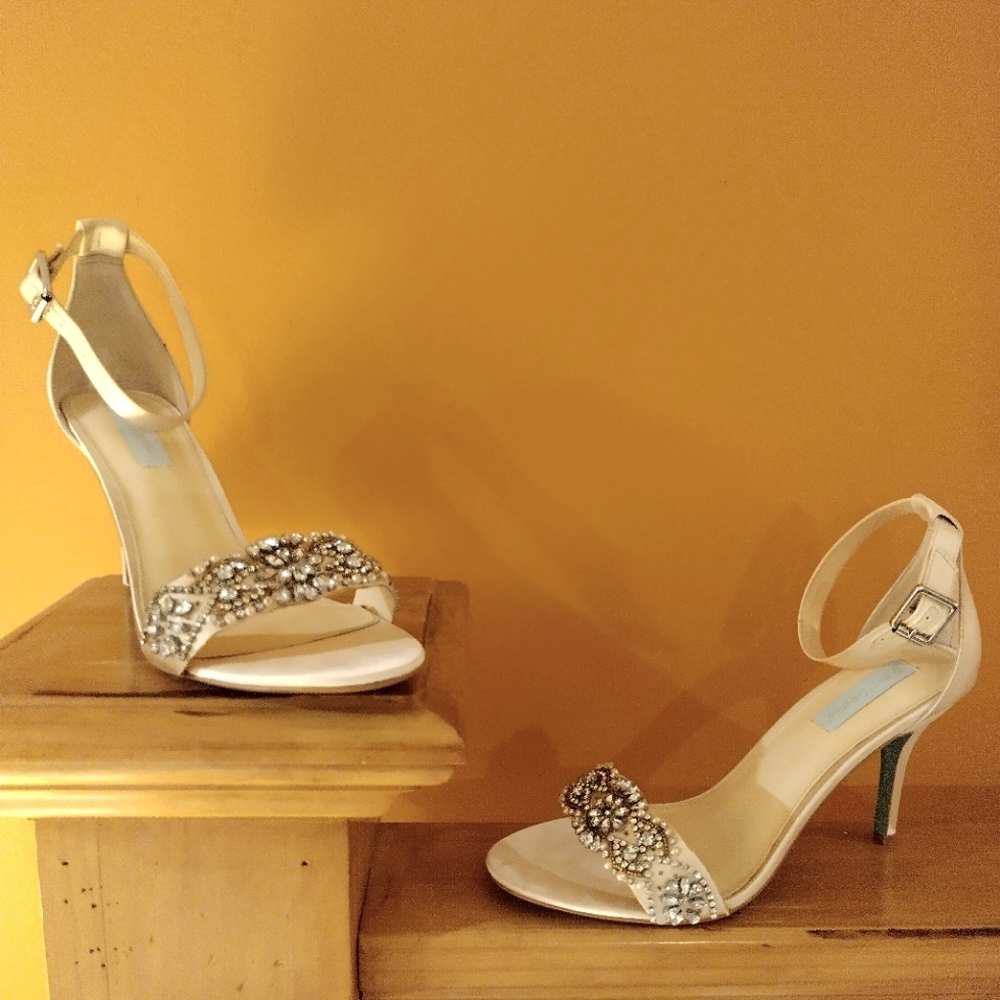 Betsey Johnson Sandles